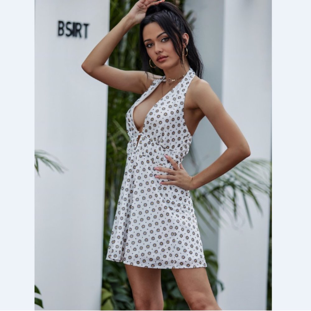 Eilly bazar Printed Halter Neck Mini Dress - Picture 4 of 5